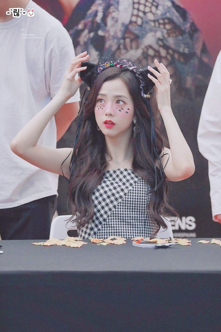 ★彡 𝕎𝕙ⓘ丂ⓚ𝔶 彡★ ft.เรียนจ้า tweet media
