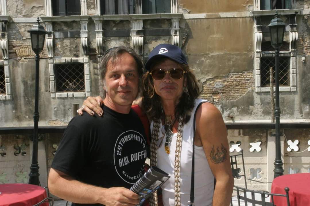 AlexRuffini's tweet image. Happy Birthday Mr. Tyler 😘🙏🎂🎉🎤❤️