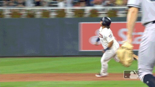 isaukers's tweet photo. @DanHayesMLB La Tortuga does not walk. https://t.co/eJYyNfq5bB