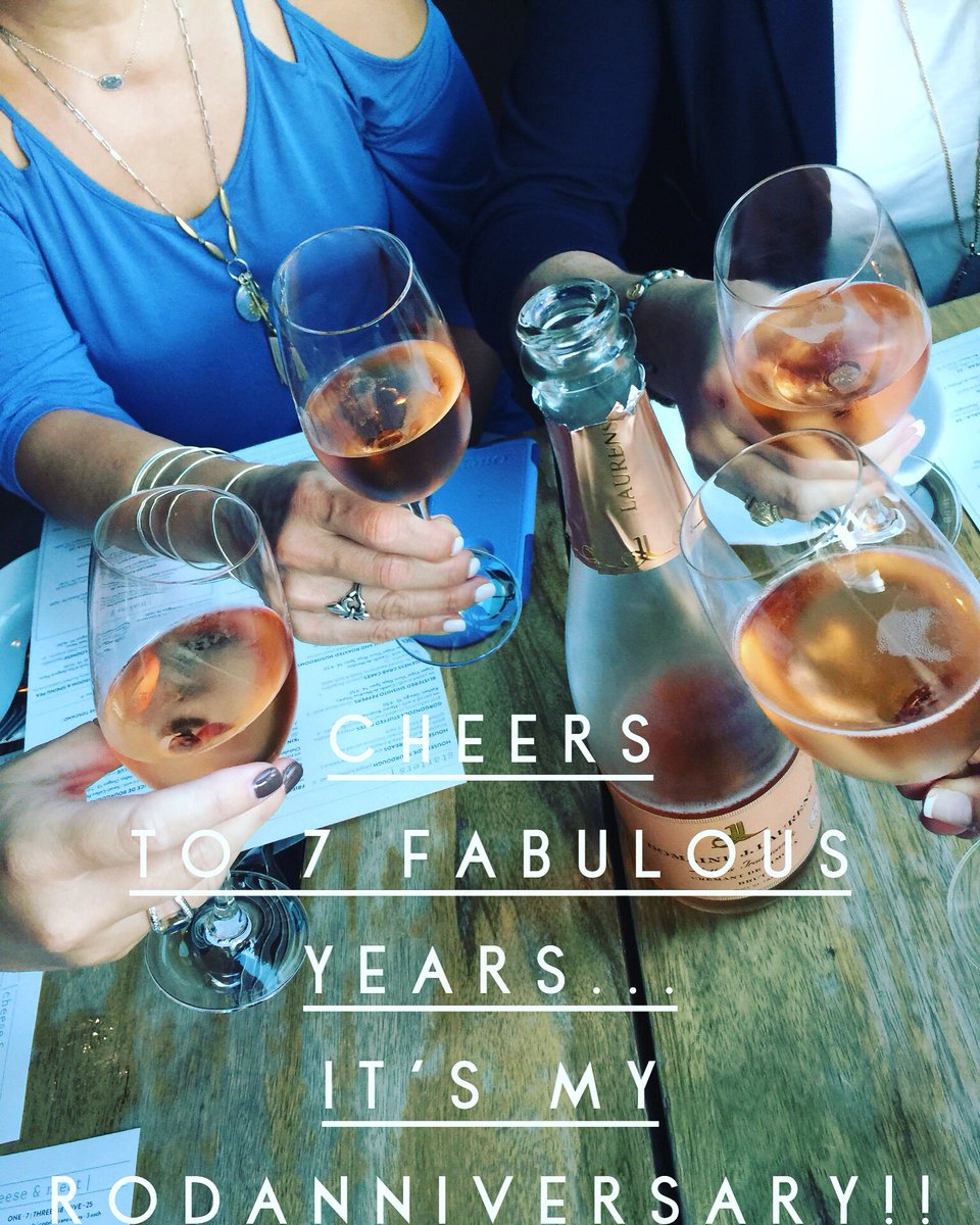 TheWennerCircle's tweet photo. thewennerscircle #htx #luxeskincare #prescriptionforchange #changemakers #agingredefined #vehicleforchange #northamericasfavoriteskincare #rodanandfieldsrocks #dermdocs #ownyour24 #builditbig #inspire #changeyourskinchangeyourlife #powertoempower https://t.co/a1JnhTbXNv