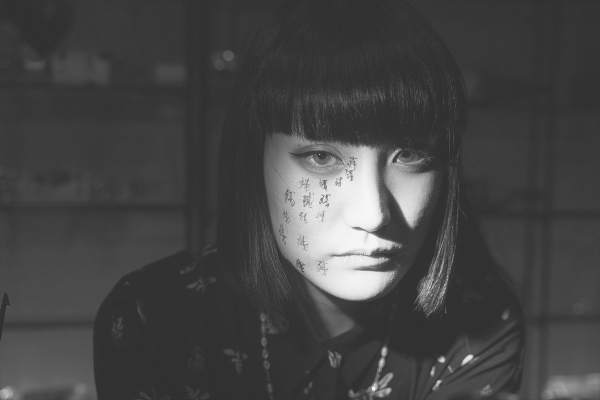 harada_photo's tweet photo. 「筆化粧」

まだ発展途上なシリーズなんだけど
内面を文字という形で
見える化するシリーズ

協力してくれる方はいいねください。 https://t.co/P6JOZ1gMoP