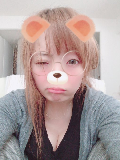 お。おはよう。寝起きは髪ボサボサ🤪 https://t.co/aMJvVYh099<a href="/tag/la"class="tags"><span>#la</span></a><a href="/tag/shoot"class="tags"><span>#shoot</span></a><a href="/tag/march"class="tags"><span>#march</span></a><a href="/tag/scoreland"class="tags"><span>#scoreland</span></a>