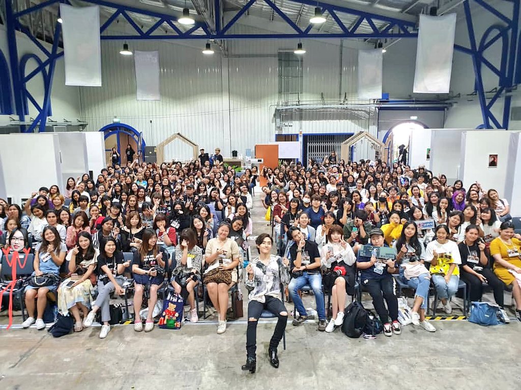 SuBei0725's tweet photo. Thank you for giving me a seat hahahahaha😚😚
#หัวใจศิวัช
#MarkSiwat 
#Memory19thofMark 
@Mmarksiwat 
@big2gether https://t.co/Mpp77nKD7P