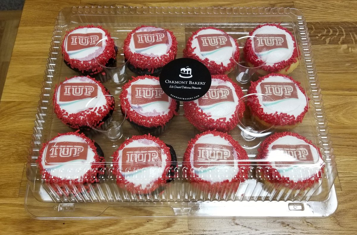 DrMis924's tweet photo. The first 12 majors to visit the IUP JRNL & PR Digital Media Lounge and use their social media to support #IUPGivingDay #RedPenProject after 10:45 a.m. Tuesday will get a sweet treat, compliments of The Hayes Family! @iupjournalism @ThePennIUP @IUPPRSSA https://t.co/aPshUKLrkL