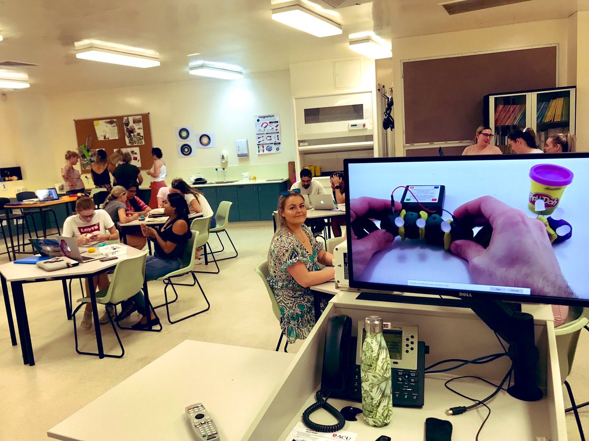 tracy_sleeman's tweet photo. Experimenting with Squishy Circuits today. Well done #Edst261 #acuedu_p @ACUmedia @ACUeduandarts #thinkingstem @wendgraham @eternalearner @krnswft @kristinekopelke @TheQCT @AdvanceQld @TGAsuperheroes @ACUmedia https://t.co/zOGFYHLTwR