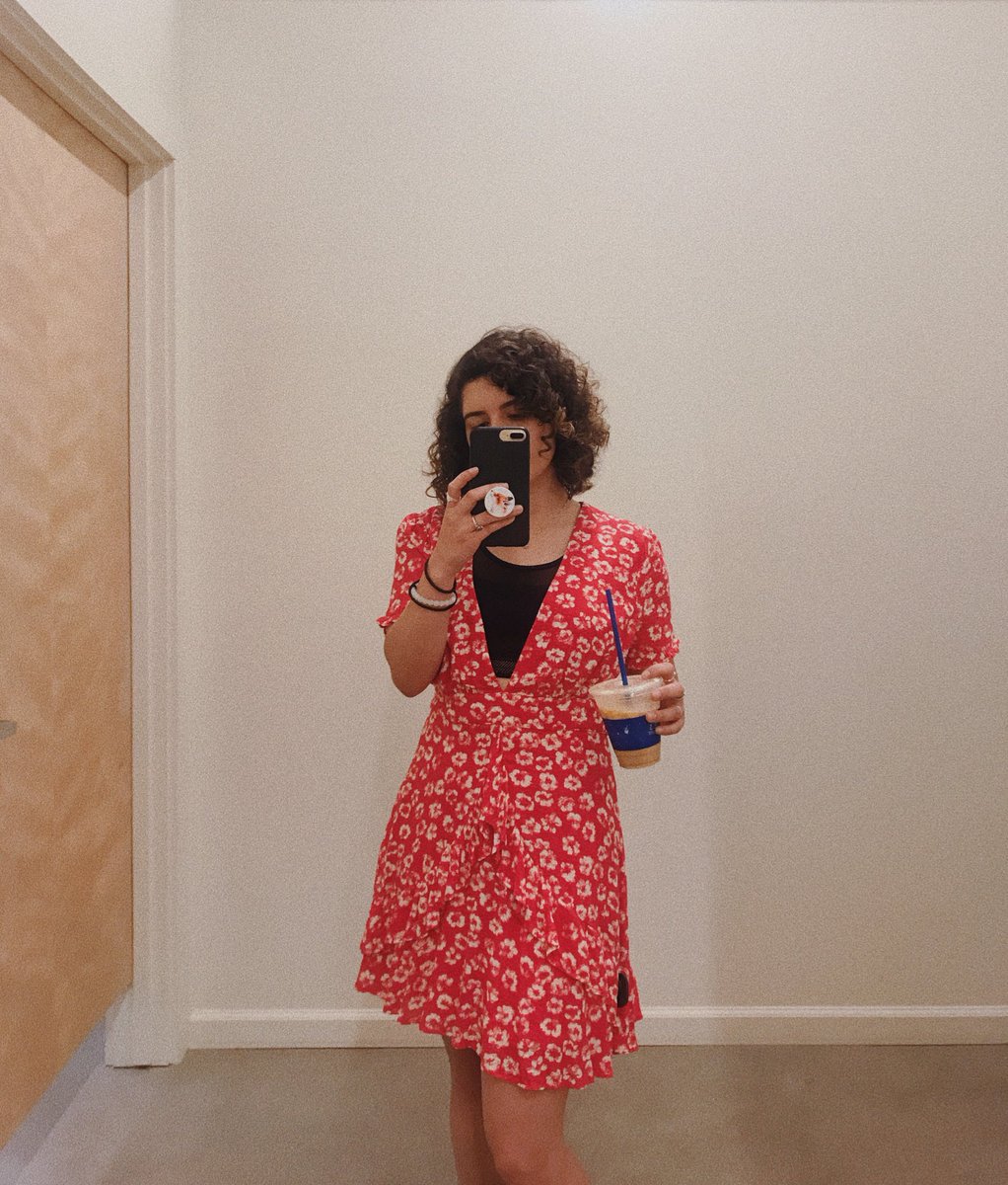 ㄨ e n i a tweet media