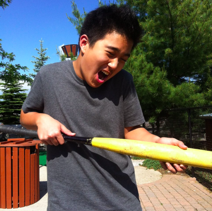 icegroup41's tweet photo. @WLUICETeam75 You wanna play hard ball? Doesn't look like it with this batting stance. https://t.co/Jm8u9Al8Hr