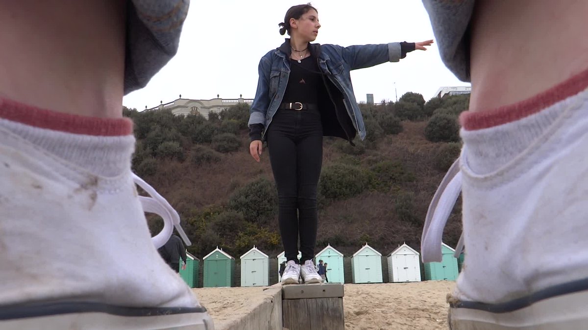 PDSW_org's tweet photo. Our Youth Dance company Coast completed an incredible screendance residency with @Tal_Barua  - read all about it on her blog! https://t.co/j3ePTMK1Lu 🌊🎥 https://t.co/SPvmqO9QwC