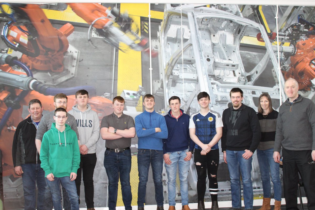 JLR_EBPC's tweet image. Our dear old friends from SRUC Barony venture south of the border for their annual visit to @JLRHalewood Great bunch of enthusiastic students - as usual. @JLREducation @BMetC @Tomorrows_Eng @SRUCStudy #SRUCBarony