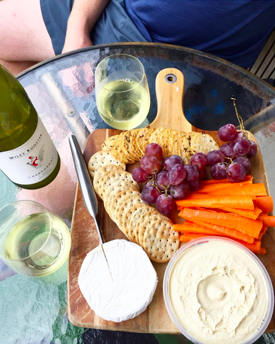 NakedWinesAus's tweet photo. @MrHordern 2018 Chardonnay 🍷
"This new world Chardy really hit the spot for a treat. A fresh stone fruit and melon palate, perfect for afternoon sipping!" 

Thanks for sharing this awesome #winereview on your Instagram page Angel Emma Luisa! https://t.co/jaO6St5ybi
