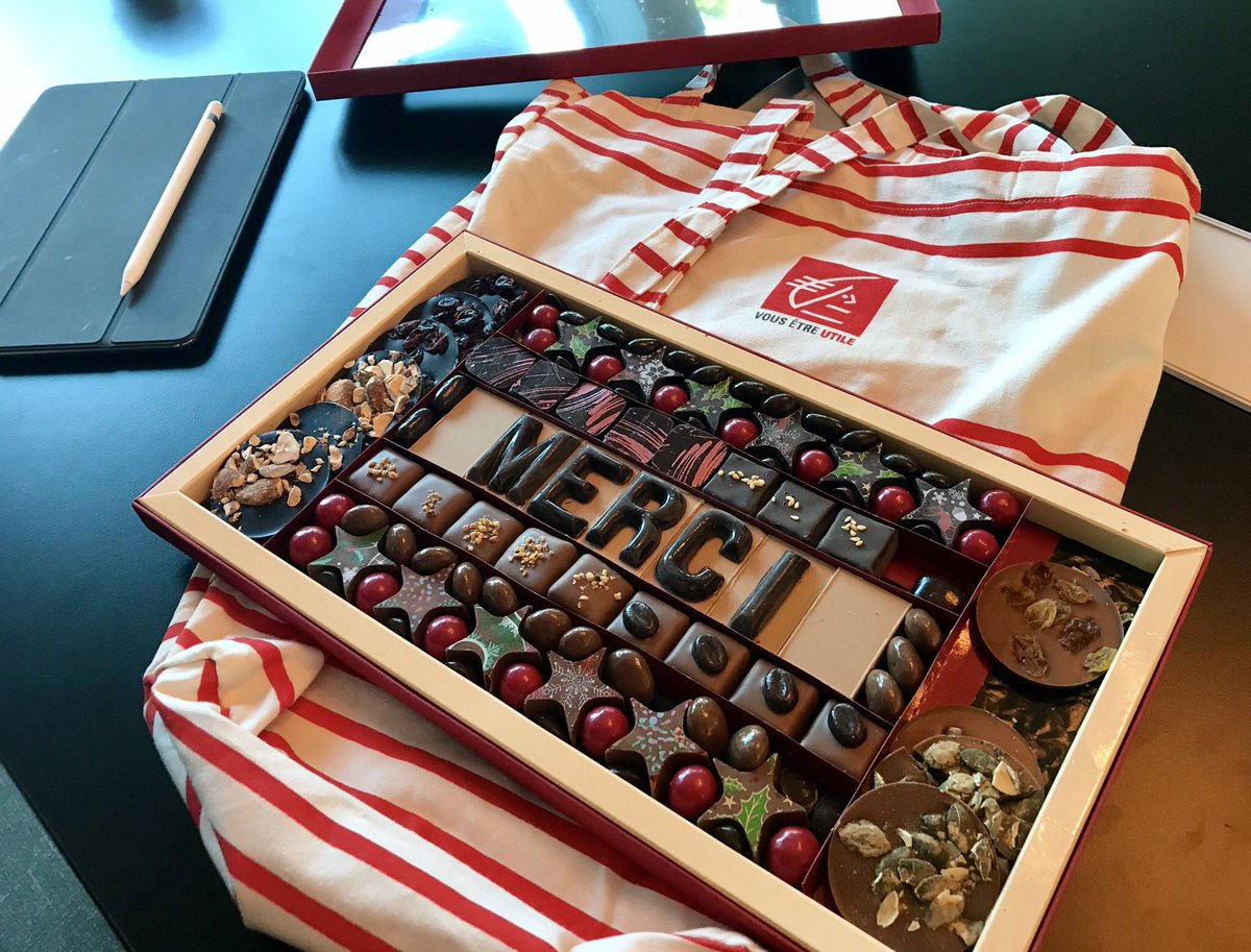 Chez <a href="/BD_Group/">Business & Decision</a> nos clients satisfaits nous offrent de succulents chocolats 🤗 Merci <a href="/d_fonteneau/">Dominique Fonteneau</a> et <a href="/CaissEpargneBPL/">Caisse d'Epargne Bretagne Pays de Loire</a> !!