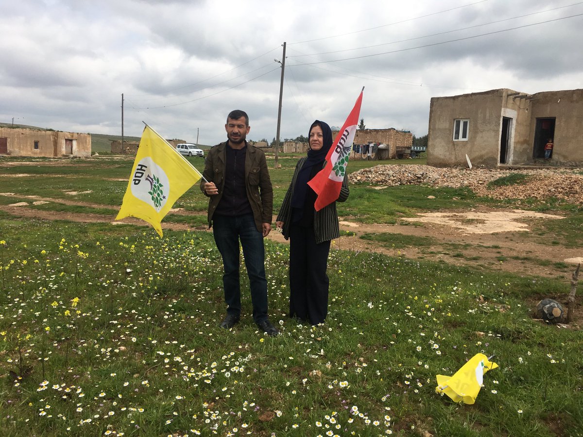 omerrocalan's tweet photo. Suruç köylerindeyiz https://t.co/lSaLzNFy4B