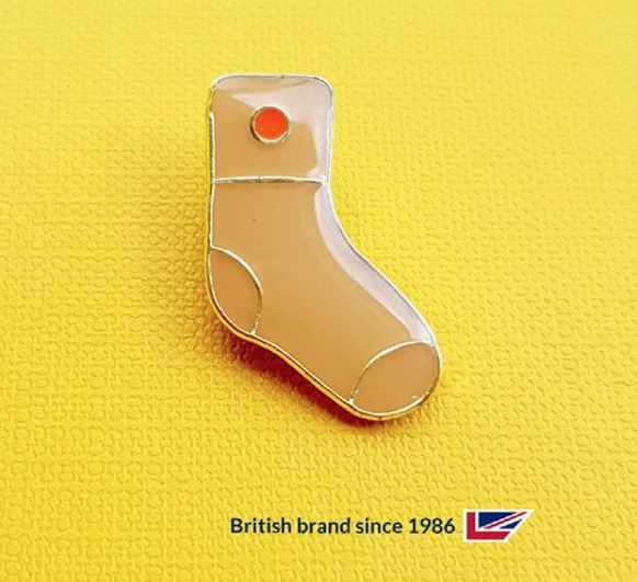 mlbadges's tweet photo. 3 version gingerbread socks with different colour 'dots' with epoxy resin coating. P.S. - We don't do real fluffy ones, go to 'made by'
@mlbadges
#socks #epoxy #pingame #pingamestrong #rush #rushservice
#mlbadge #mlbadges #badges #badge #enamelpins #hardenamel #hardenamelpin https://t.co/YMMjeplYhY