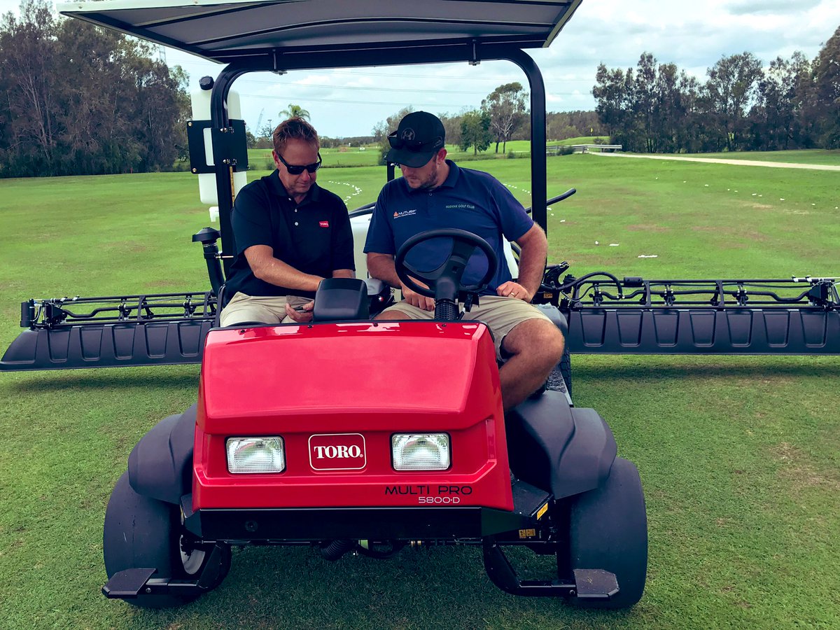 smccomas897's tweet photo. Getting the run through from Ben on our brand new @toroaus #multipro5800 This unit will be such a vital piece of equipment as @NudgeeGolfClub1 moves forward. Canβt thank our board enough for all the brand new equipment ππΌππΌ @paulrigby7 @troys_scott https://t.co/W602v7nn4R