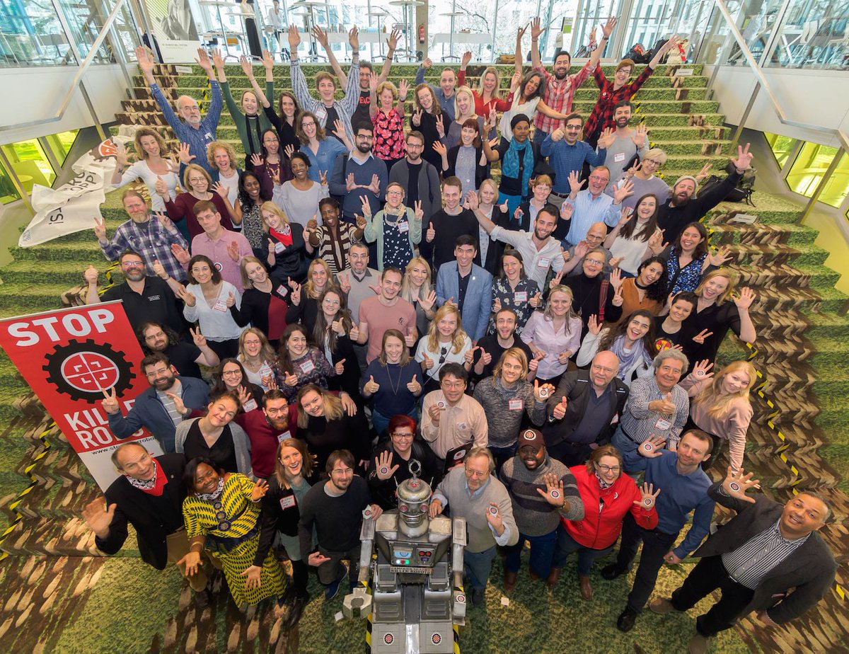 CentreDelas's tweet image. Este fin de semana hemos compartido dos jornadas de trabajo y coordinación junto a organizaciones y campaigners de todo el mundo para avanzar hacia la prohibición de las armas autónomas letales #killerrobots, en el Global Meeting de @BanKillerRobots en Berlín #KillerRobotsGer