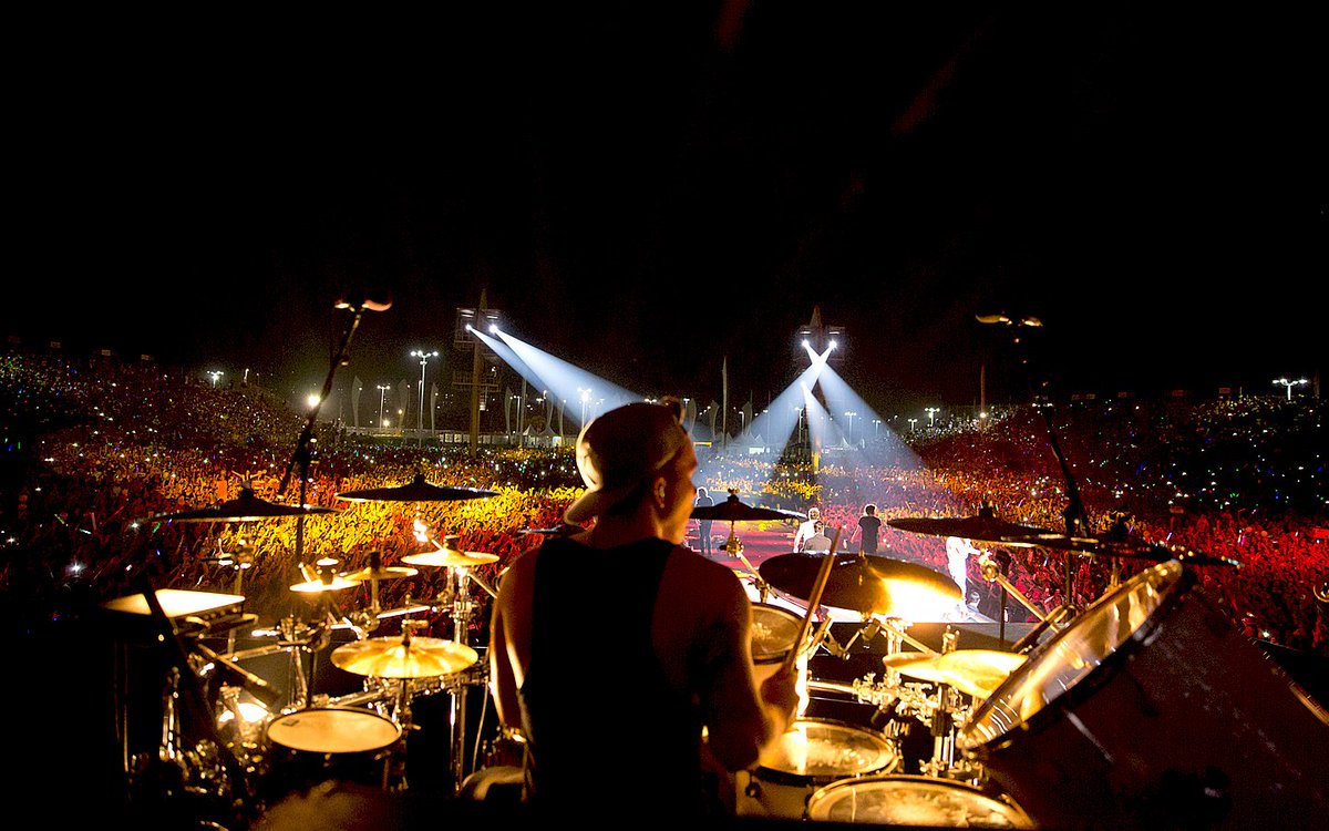 PaisteNation's tweet image. What a nice View Josh! 👊 Paiste Artist JOSH DEVINE (Drummer for One Direction) in Rio De Janeiro. 🇧🇷 #paistecymbals #paiste #joshdevine #onedirection @JoshDevineDrums @onedirection #brazil #riodejaneiro
