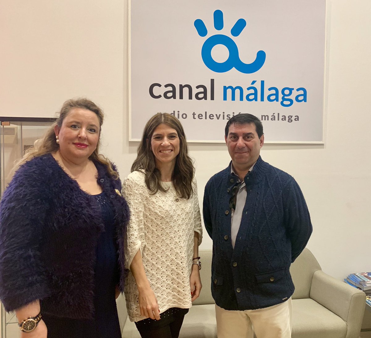 Malagaaldia1's tweet photo. 📻En #MálagaalDía @CanalMalagaRTV 97,4FM entrevistamos al presidente y secretaria de la Asoc.TDAH Málaga @tdahmalaga, lo puedes escuchar en https://t.co/Zi6AOvg6fl, enhorabuena por su quinto aniversario. https://t.co/Jjxgnjshfk