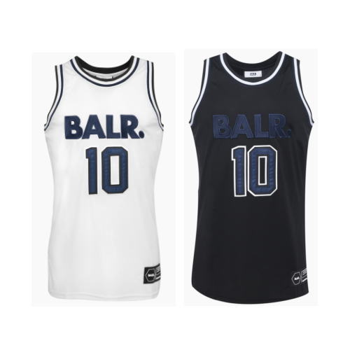 Balr2J's tweet photo. 【入荷情報】日本未発売、#BALR. のロゴタンクトップです♪
ロゴには刺繍が刺繍が施されており、ラグジュアリー感があります♪
鍛え上げた体に映える一着、#フィジーク の方、感度の高いファッショニスタの方に是非♪ #筋トレ #メンズコーデ #バスケ #サッカー >> https://t.co/pgrG3hash9 https://t.co/E66FKtN7AV