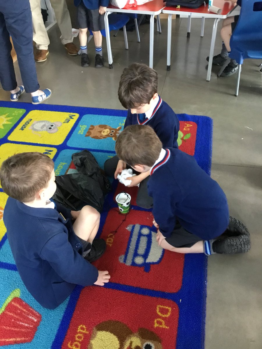 DonheadPreprep's tweet photo. PP1J had a lot of fun taking part in the Donhead Egg Drop yesterday. We spent the morning making our ‘egg capsules’ and headed to the Adventure Play to drop them from a height.....#Science #eggs #investigation https://t.co/hsRd3oYziW