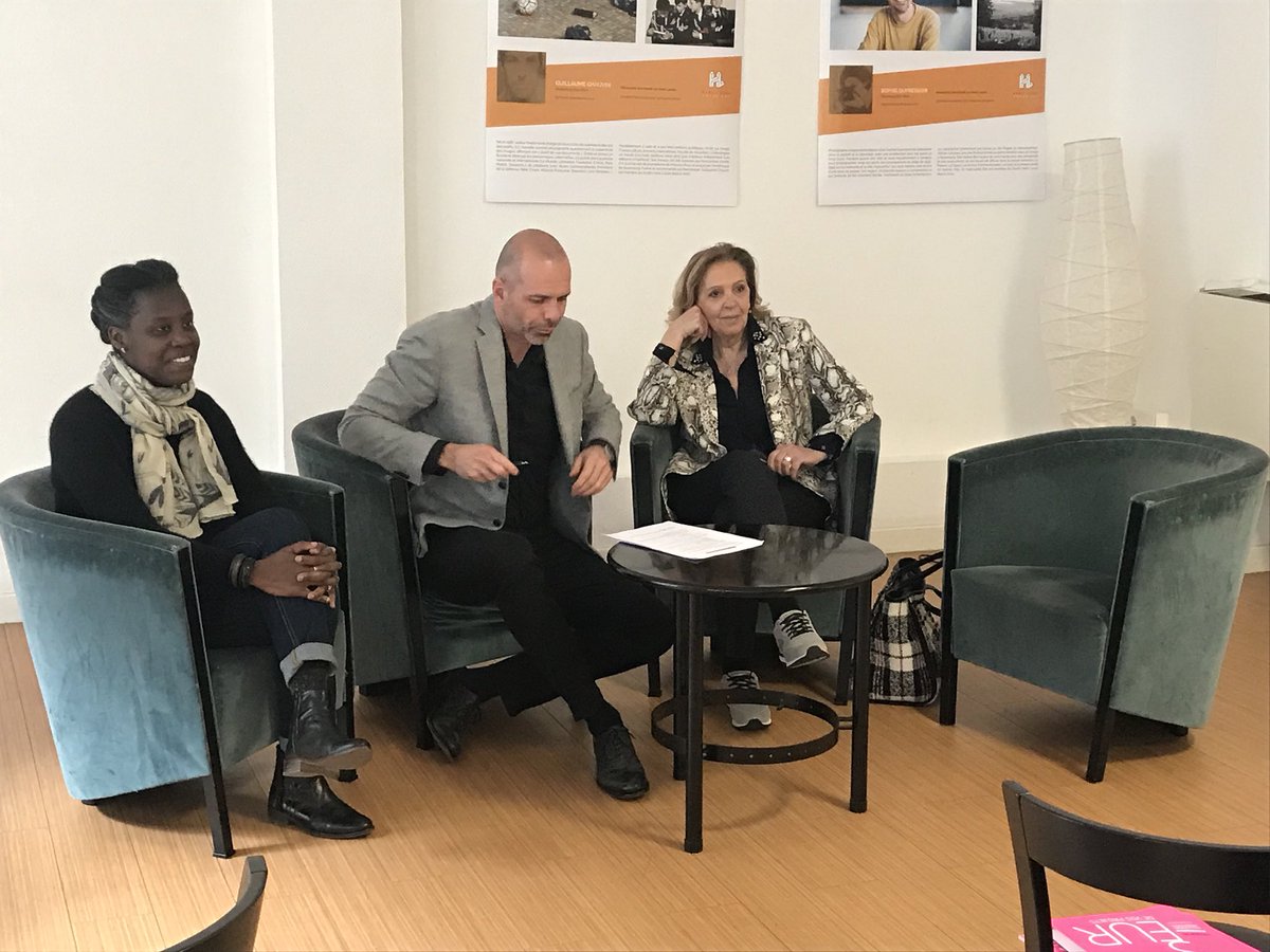 R20Paris's tweet photo. 📝 Début de la conférence de presse « Trianon Résidences lance Wallis Inifini » avec notre partenaire @Trianon_R @GVivialys et @saintgobain. Fières de travailler aux côtés de ces entreprises innovantes et engagées ! #ConstruireResponsable #MieuxVivreEnsemble #Réinventer #Wallis https://t.co/REyuscICwO