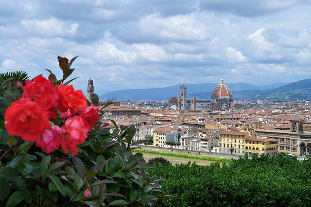 Scoprire curiosità a Firenze...what else? ;)
#secret_maps #firenze #firenzegram  #firenzecityitaly #firenzecityofficial #florence #toscana #italia #bellaitalia #italy #apple #startup #google #googlemaps #visititaly #turista #turistando #travel