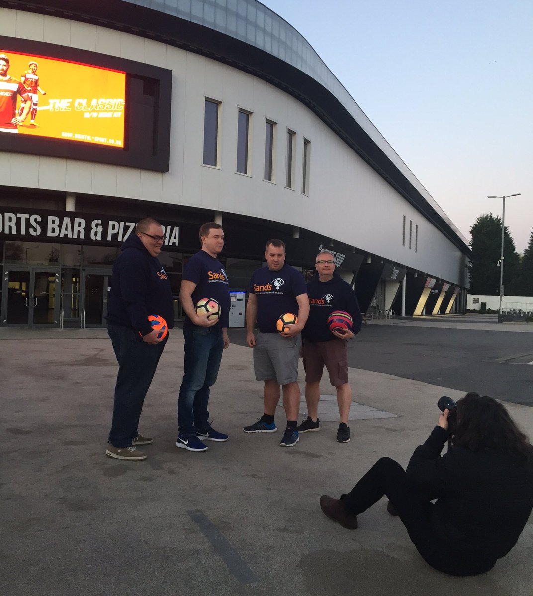 The beginnings of a team.....first members of @SandsUtdBristol gather for a photo (full article in @BristolLive to follow) - could you join them? Get in touch. #stilladad #breakthesilence #babyloss #supportthroughsport