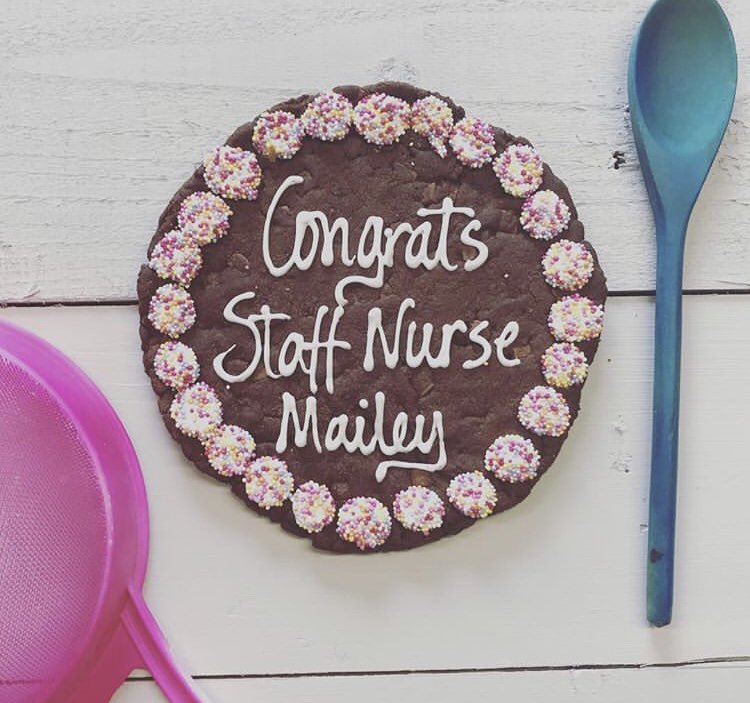 OohAahCookies's tweet photo. Bravo to you! #nhs #nhsworkforce #nurse #Congratulations #cookiecard #doublechocolate @OohAahCookies @Prezzybox @YumblesHQ @funkyfoodgifts @Funkyhampers @EtsyUK @GiftPup @oodlique https://t.co/uNVnmuGuFN