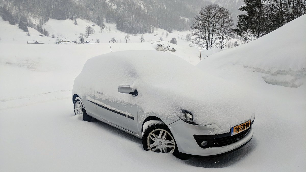 BandtheBtrip's tweet photo. Yeeha, verse sneeuw! https://t.co/5X1shj0Ikb