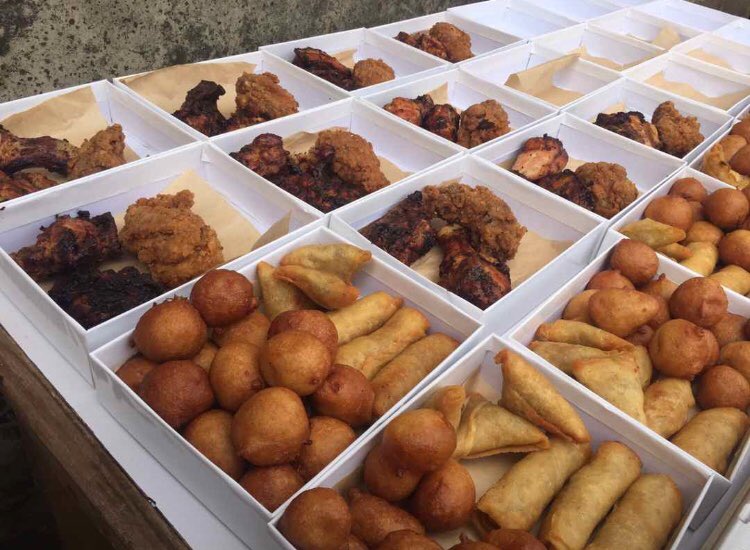 Chopstix_grills's tweet photo. Our Treat Boxes sold out in 2 days!Thanks to our amazing customers who ordered! In order to give you the very best, We’ll resume deliveries for the boxes next week as we have to make more but you can place orders for individual packs/events as usual via dm or Whatsapp 08059663987 https://t.co/QOfWJJCU5M