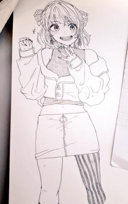 やっぱ指よりもペンで描いたほうが体のバランス良くなる 