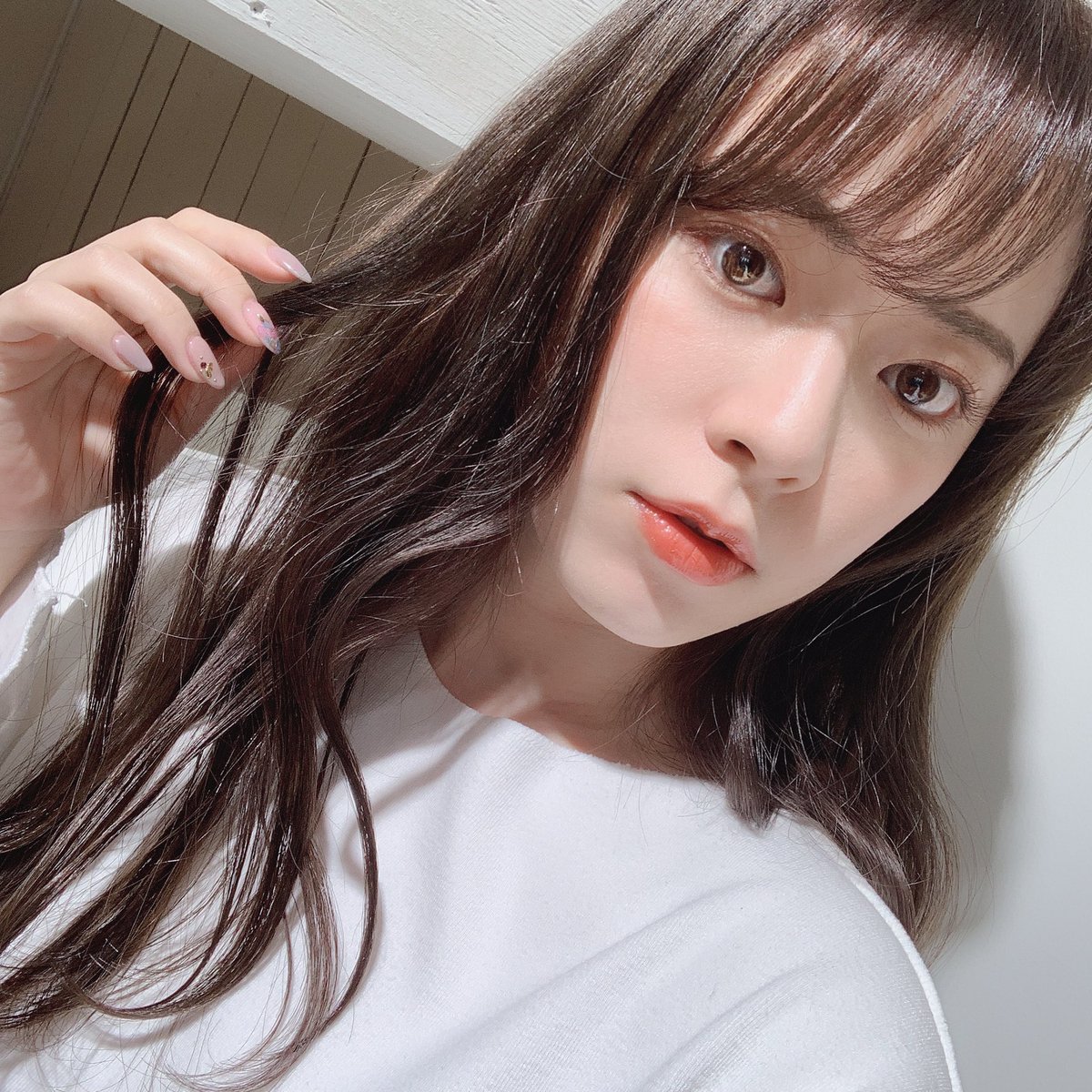 Twitter এ 関根りさ 髪の毛バイオレットにしたー ちょっと変えた T Co Vvuwruxltn ট ইট র