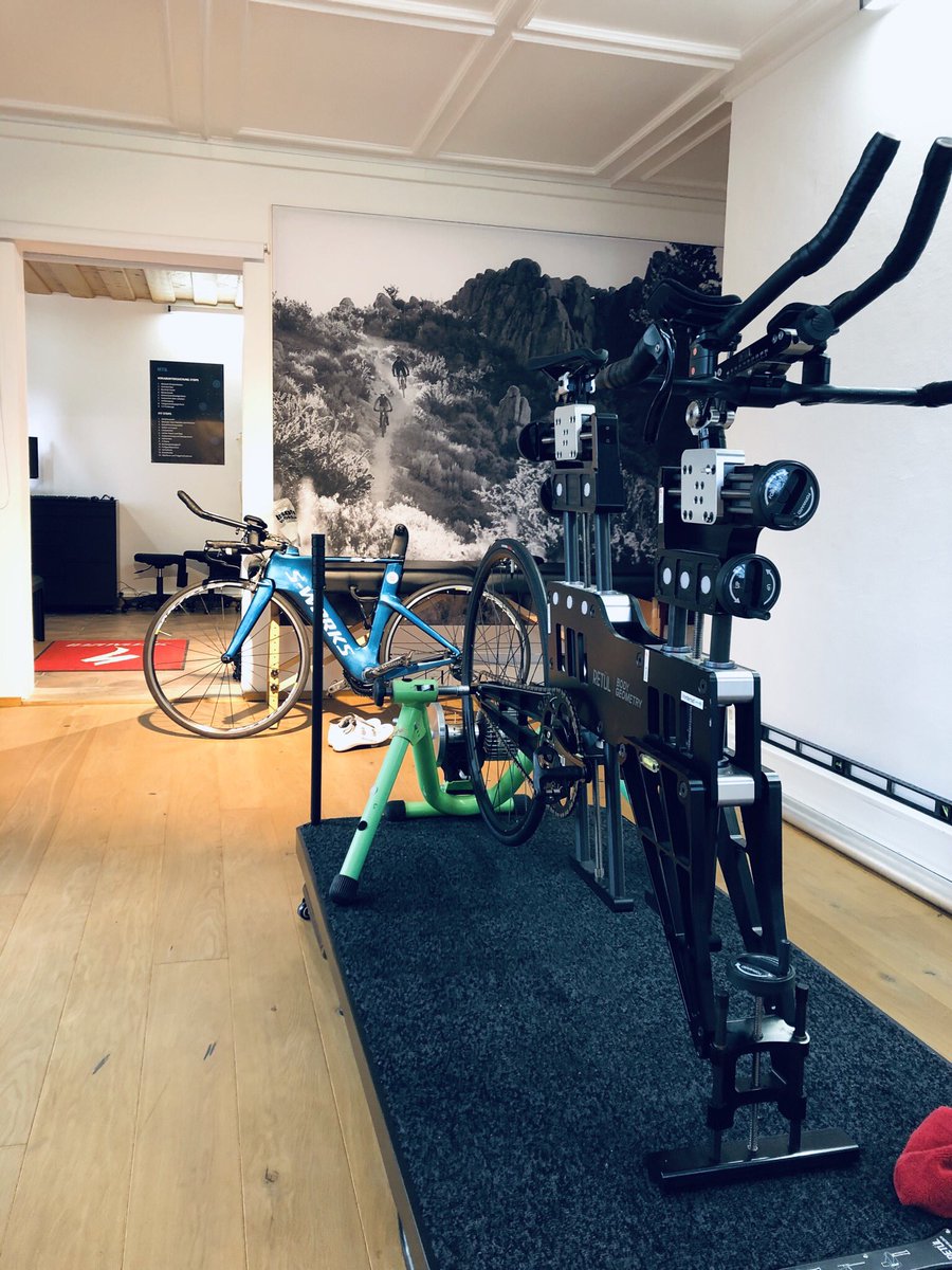 Dave91Breuer's tweet photo. Visited the @specializedde HQ for a bike fitting yesterday. Did some really effective adjustments to be fast&amp;comfy on the bike. #rocketdave #triathlon #ironman #bike #fitting #aeroiseverything #iamspecialized #retül #timetrialtuesday https://t.co/XFS5Ywy9QM