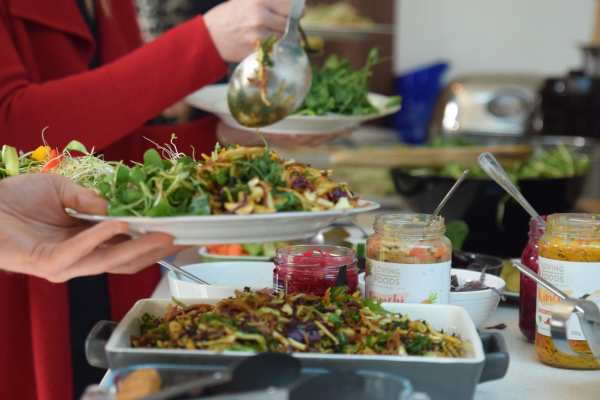 EnergiseAcademy's tweet photo. Get to grips with the basics of raw & living foods at our Lunch & Learn workshops https://t.co/8MJ79LhEKB
Ticket price includes training, live demonstrations & a Lifeforce buffet lunch.
#energise #nutrition #moreraw #moreliving #rawfood #livingfood #vegan #plantbased #sprouting https://t.co/x8SDOr5osa