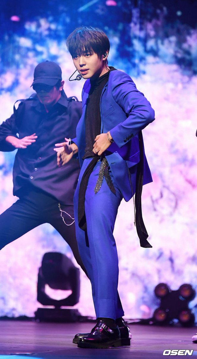 Wanna One 出身パク・ジフン、ソロアルバム「O'CLOCK」のショーケース