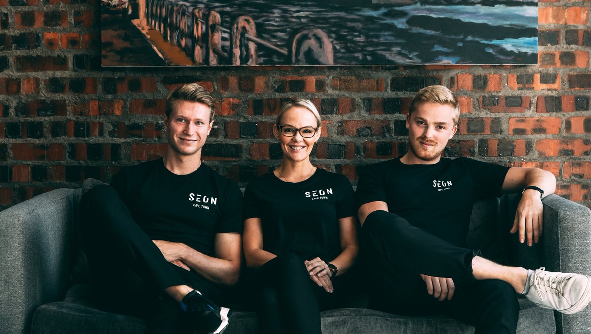 seonnetwork's tweet photo. Meet team SEON! We're here to ensure you have a safe stay in Cape Town! 🙌

#SEON #TeamSEON #SafetyFirst #OnTheGo #Travel #CapeTown https://t.co/OZEbiLCymH