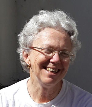 YonelaSithole's tweet photo. Meet Mrs. Elaine Heemstra, a @NRF_SAIAB Scientific Illustrator Emeritus and a co-author of the book ‘Coastal fishes of Southern Africa’. She has been my mentor since my day one in Marine Fish Taxonomy.  #HerNaturalHistory #WomenInScience https://t.co/xotSNCmnRZ