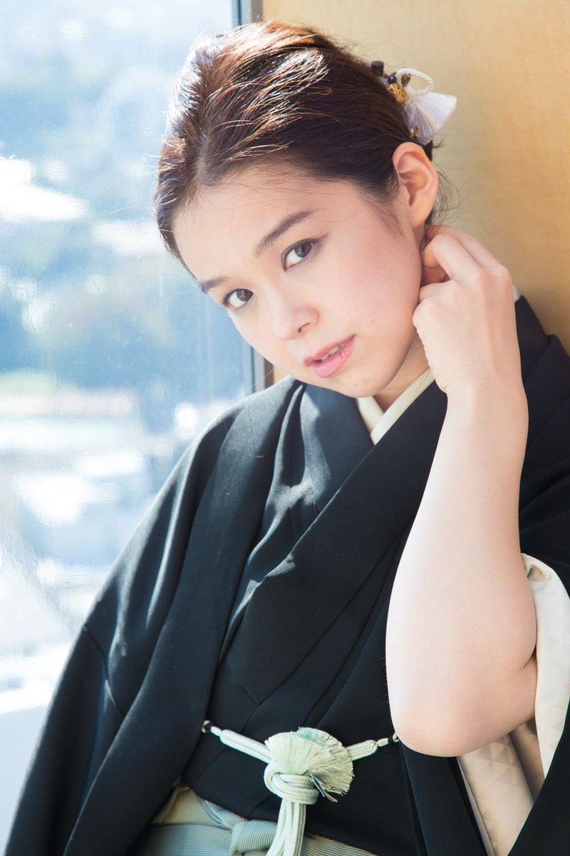Buzzfeed Japan V Twitter アイドルのオーディションに応募したかと思うと 寄席の合間に自作ラップも披露する 落語家 林家つる子さん Hayashitsuruko が 多彩な活動に挑むワケ 落語家がアイドルオーディションに応募した理由 T Co 3okiwwj1ww