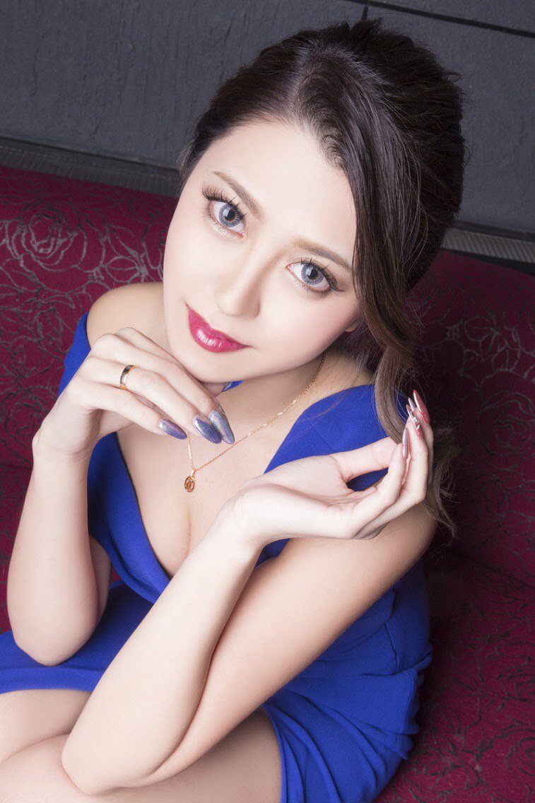 ট ইট র 船橋 Lotus ロータス まみさん バースデーイベント 本日 2日目です 店内の様子はこんな感じになってます 一緒に楽しんでくださいね 船橋ロータス 千葉キャバクラ キャバクラ 船橋居酒屋 ケイヨープロデュース 船橋 キャバ嬢