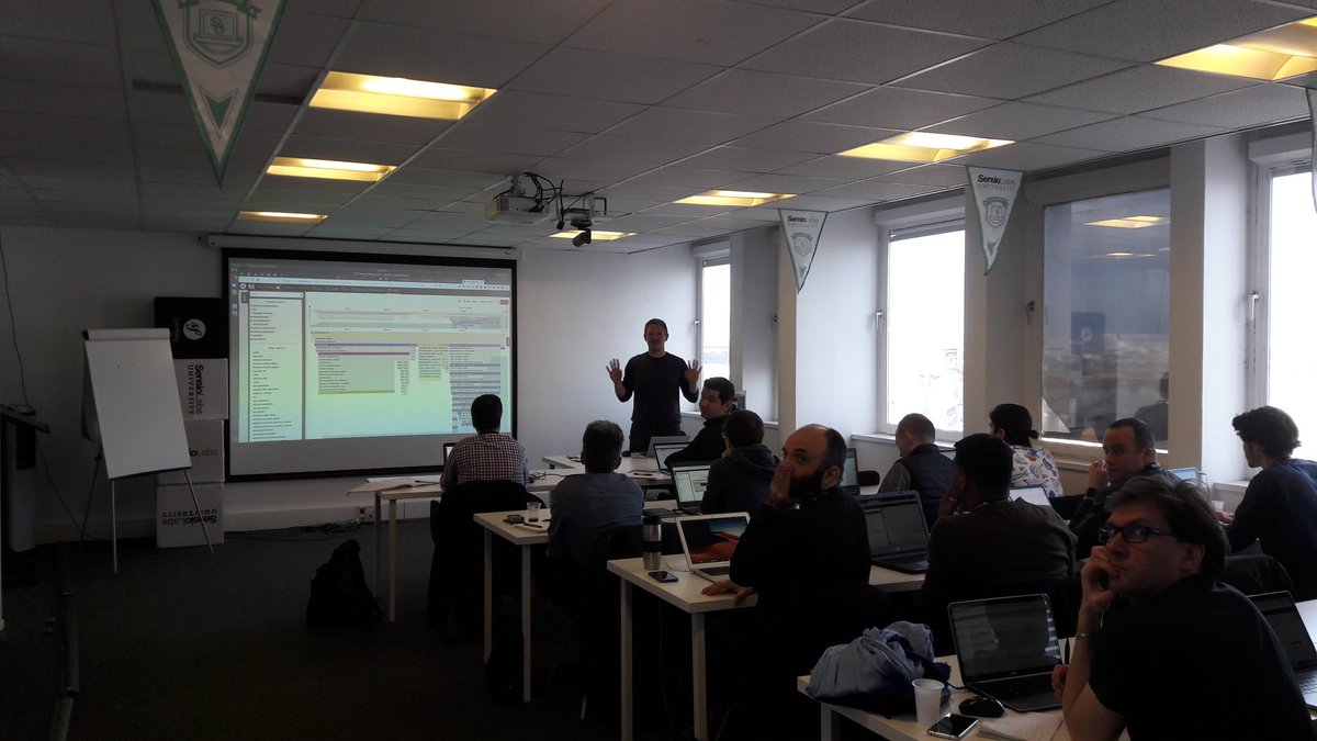 blackfireio's tweet image. #blackfireio spotted at #SymfonyLive profiling workshop by @nicolasgrekas