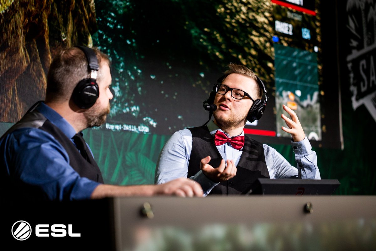 ESLGermany's tweet photo. Zusammen mit @Mrtweeday führt euch @SuperBuddyYT heute Abend durch einen spannenden 6. Spieltag der @PUBG_DE #ESLMeisterschaft!

Wer ist euer Favorit für den heutigen Abend?

⏰ 19:00 Uhr
📺 https://t.co/5MkTskRlN3 https://t.co/fOeM12ZT6A