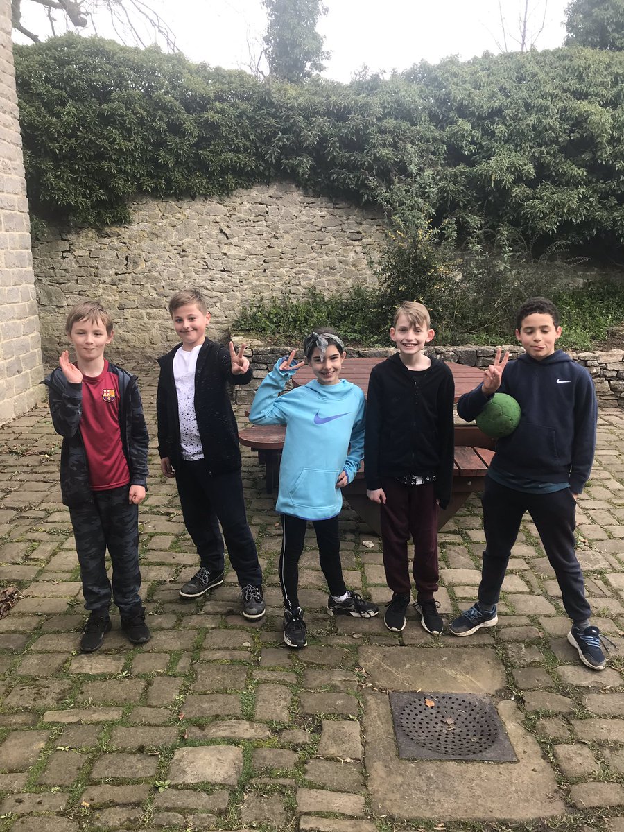 Y5BLJS's tweet photo. Good morning from Castleton! #Castleton #Group1 #Day2 https://t.co/EIPOFFaI7Y