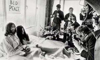 histpics38's tweet photo. Knowing their March 20, 1969 marriage would be a huge press event, John Lennon and Yoko Ono decided to use the publicity to promote world peace. They spent their honeymoon in the presidential suite (Room 702) at the Amsterdam Hilton Hotel for a week between March 25 and 31, … https://t.co/LPPZV5HPYo
