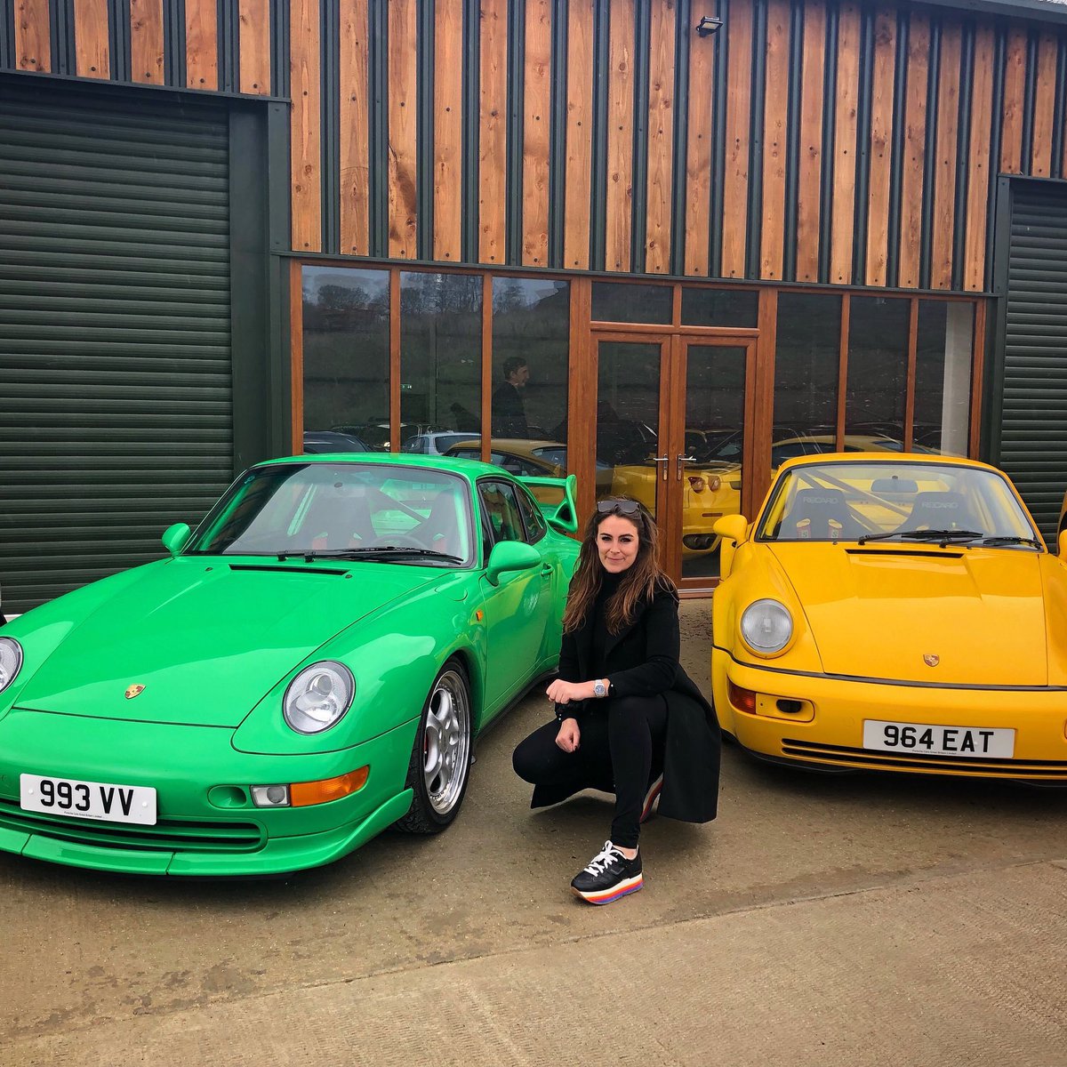 Porsche911UK's tweet photo. #TuesdayChoice with @tatbels ππΌ
LEFTππΌ #993RS in #SignalGreen
ππΌRIGHT #964RS in #SpeedYellow
#911RS #Porsche993 #Porsche964 https://t.co/3jnFFik3e3