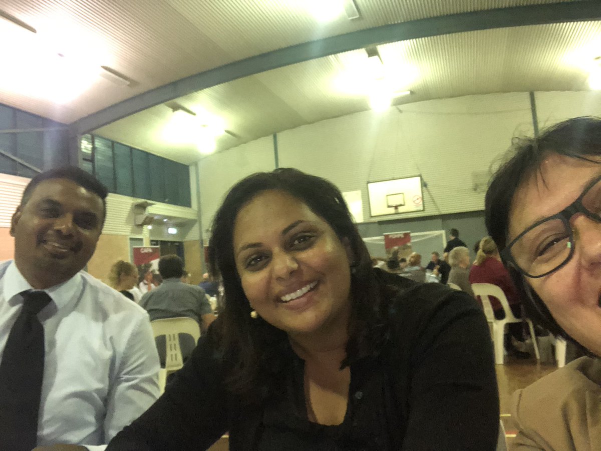 lizsculley59's tweet photo. It’s a tough gig supporting our local high school peers, but the crew from @SarahRedfernHS are happy to step up! Thanks @tr_high for your inaugural T-Red Restaurant experience #supportingstudents @_iEndo @LyndyClowry https://t.co/slE7zgVRdl