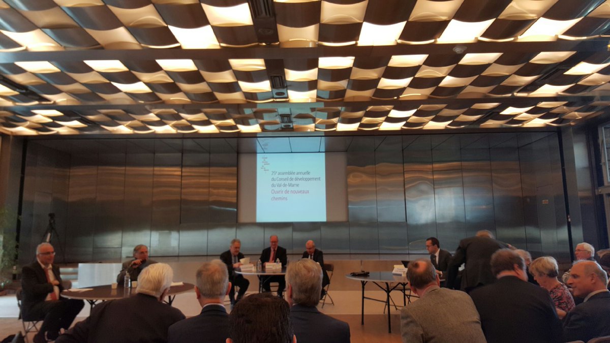 Ratp94_91's tweet image. Nous participons ce matin à la 25ème AG du conseil de développement du Val-de-Marne,  "ouvrir de nouveaux chemins", en présence de @christianfavier Président du @valdemarne_94 , L.Prévost @Prefet94 , D.Giry ,Président du @codev_94 ,G.Delmas, Président @CCI94.