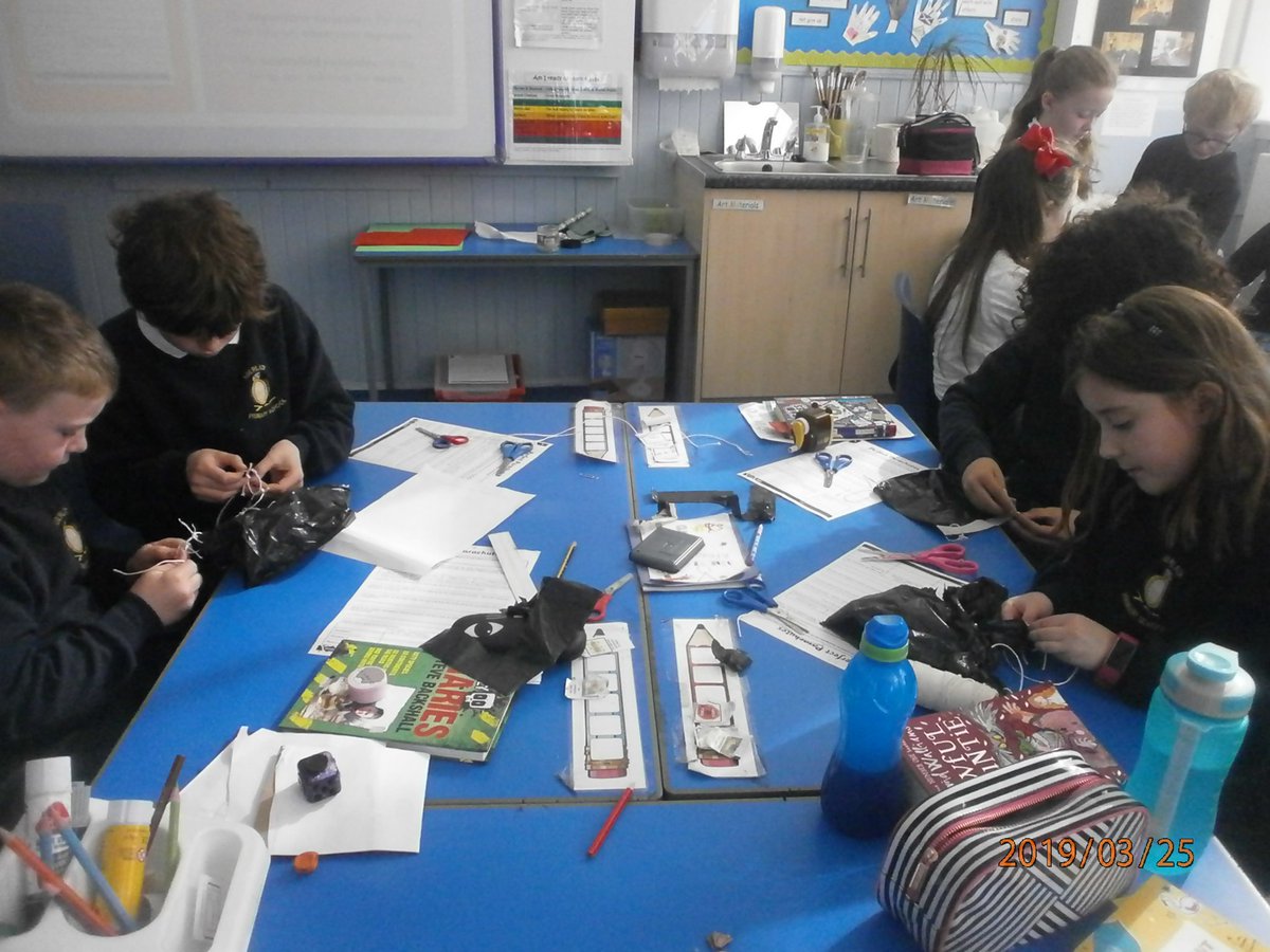 aberladyschool's tweet photo. P4/5 designed parachutes, changing one variable only in each design, to investigate air resistance. #aps45 https://t.co/MDkHaCFAoH