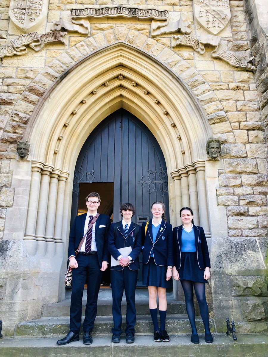 Bonne chance, buena suerte &amp; 好运 to all of our competitors taking part in The Modern Foreign Languages Speaking Competition 2019. <a href="/PriorPark/">Prior Park College</a> @PPCHead