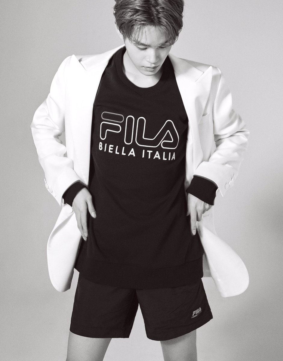 DazedKorea's tweet photo. BRANDNEW, DAE HWI 

이대휘는 누가 뭐래도 멈출 생각이 없다. 

더 많은 화보와 기사는 <데이즈드> 4월호에서 만나볼 수 있습니다.
Check out more of our editorials and articles in DAZED KOREA April print issue. https://t.co/NhPLkpv7Nn