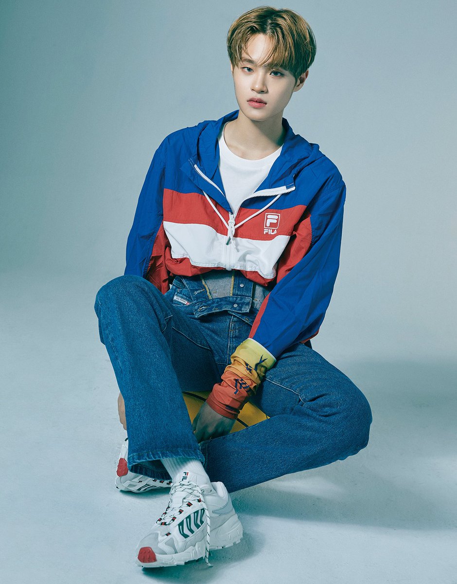 DazedKorea's tweet photo. BRANDNEW, DAE HWI 

이대휘는 누가 뭐래도 멈출 생각이 없다. 

더 많은 화보와 기사는 <데이즈드> 4월호에서 만나볼 수 있습니다.
Check out more of our editorials and articles in DAZED KOREA April print issue. https://t.co/NhPLkpv7Nn