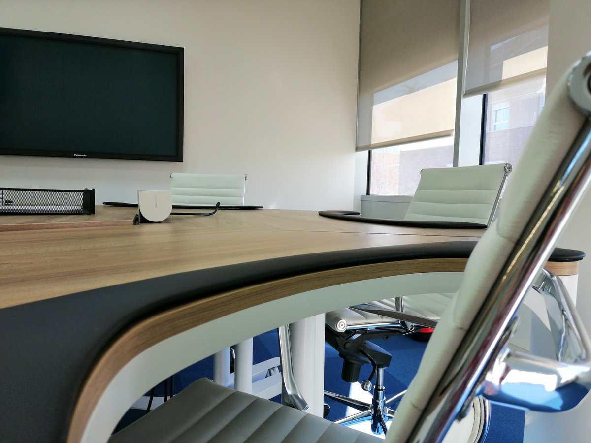 Ergon Desk benefits:
For the user: 1) Take care of your health 2) Improves your concentration. For the company: 1) Helps increasing talent retention. 2) Reduces absenteeism. 
#ergonize
👉bit.ly/2R9ek8U